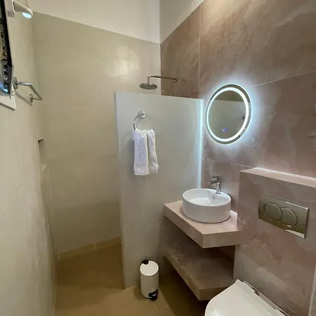 Marianna-nina Holidays * Paralia Sikias