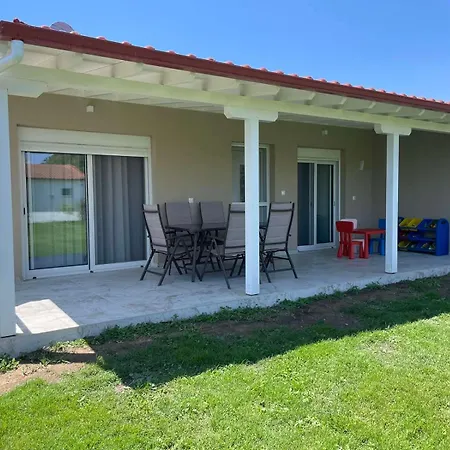 Vila Marianna-nina Holidays Paralia Sikias